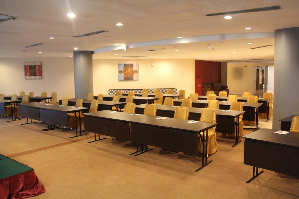 Nam Center Hotel Kemayoran Dżakarta Zewnętrze zdjęcie